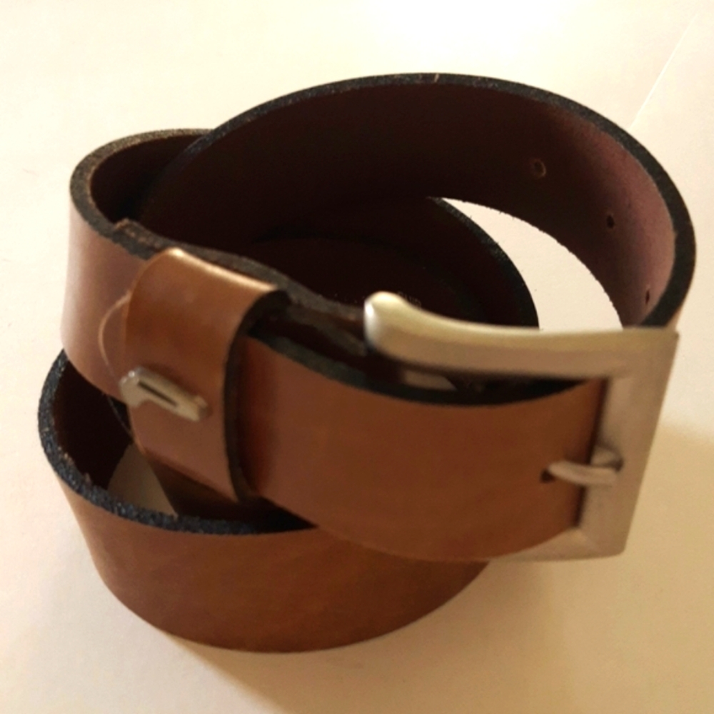 🇨🇦***Point Zero genuine Leather belt / Made in Canada